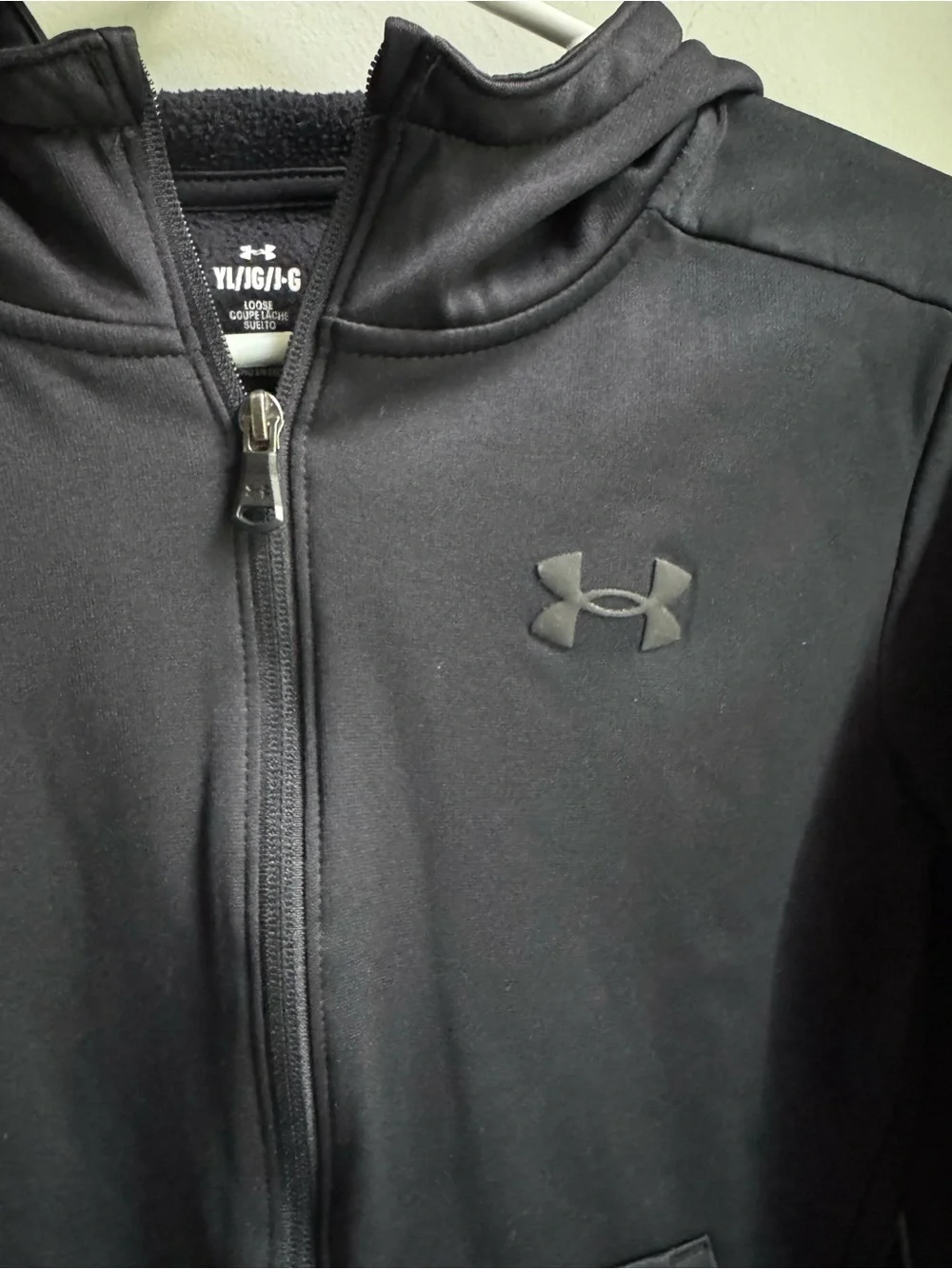Under Armour Kids Black Hooded Full Zip Sweatshirt EUC